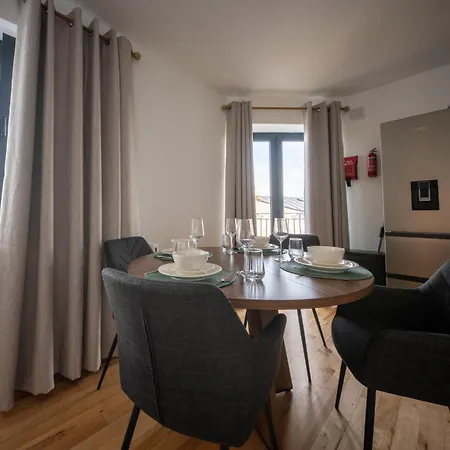 Designer 2-bed With Stunning Sea Views * Galway